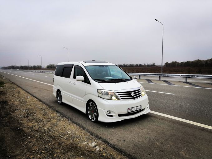 Toyota Alphard